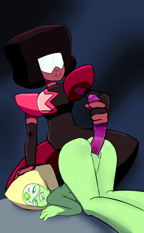 garnet (steven universe),gem (species),gem fusion,peridot (steven universe)